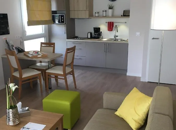 Domitys Rosa Gallica Aparthotel 4*